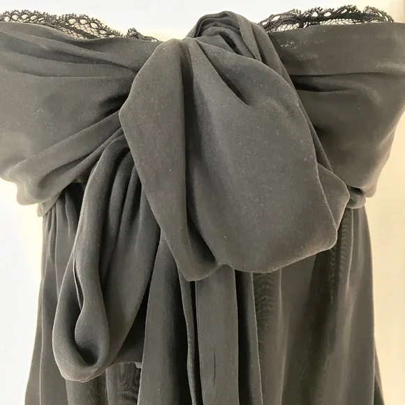 NWT D&G SILKY BOW TOP - Picture 7 of 14